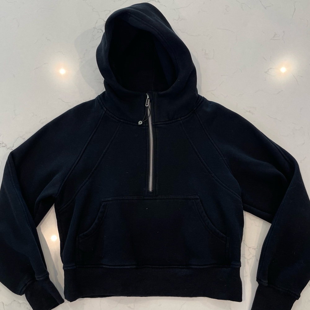 Wynnque Women’s Black Half-Zip Hoodie Pullover Cropped Long Sleeve.